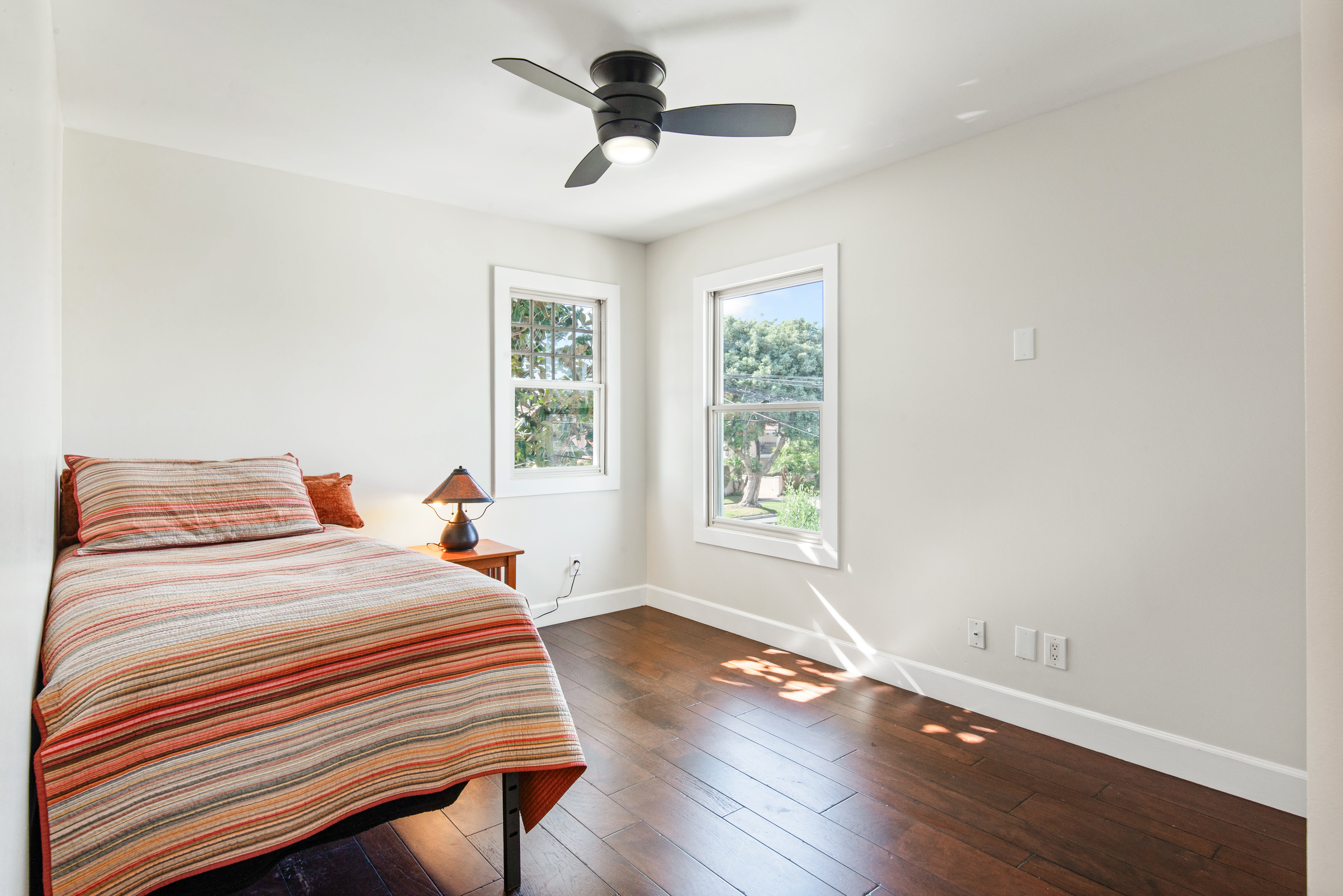  420 South Broadway, Redondo Beach, CA 90277 - 物件實景