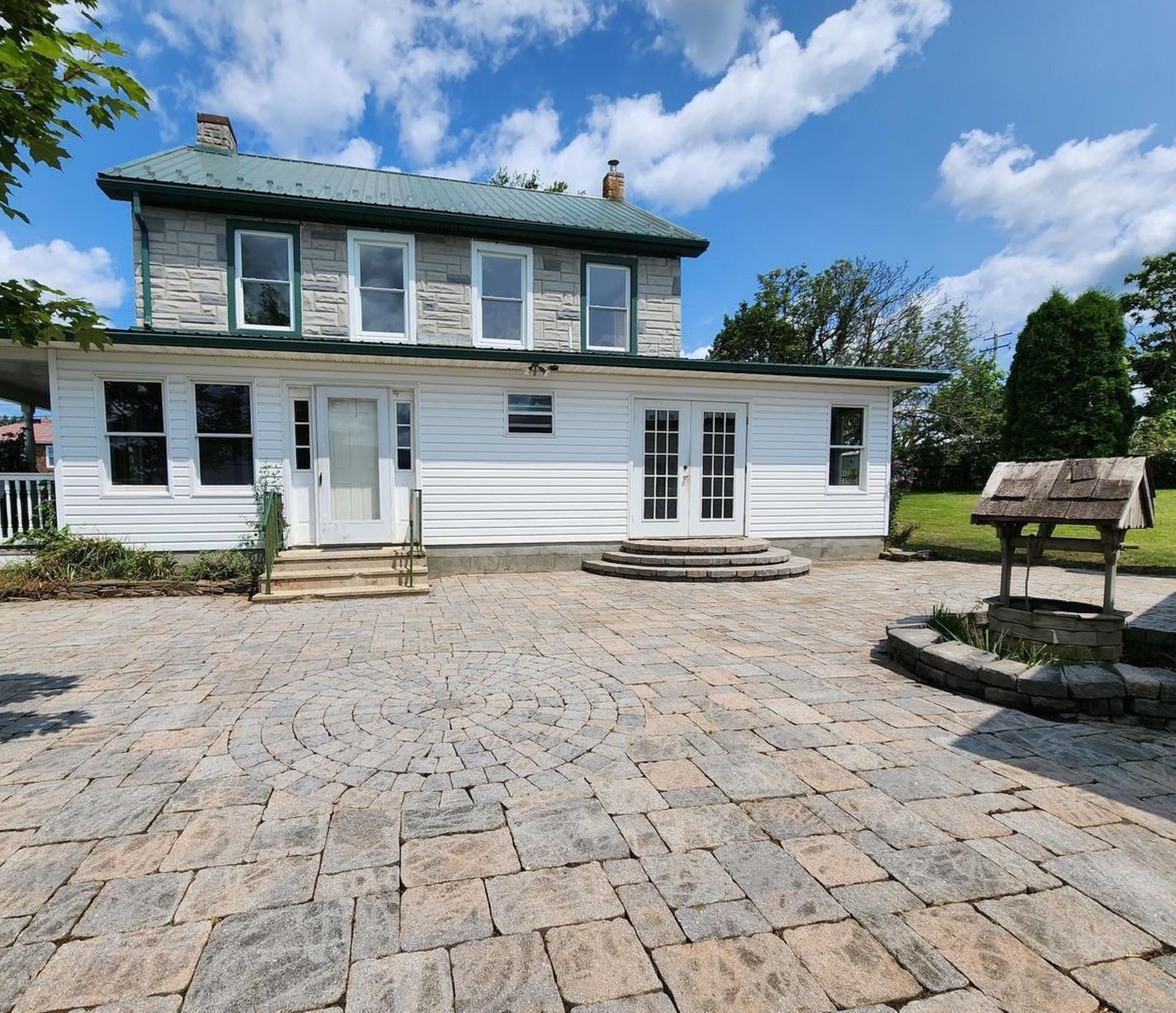 Lenhartsville, Pennsylvania, 19534, United States, 3 Bedrooms Bedrooms, ,2 BathroomsBathrooms,Residential,For Sale,1978462