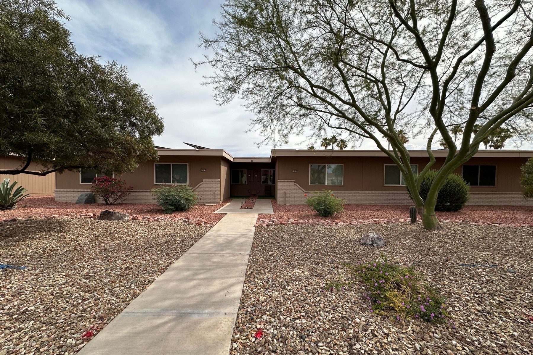  13813 N Thunderbird Boulevard  Sun City, AZ - 物件實景