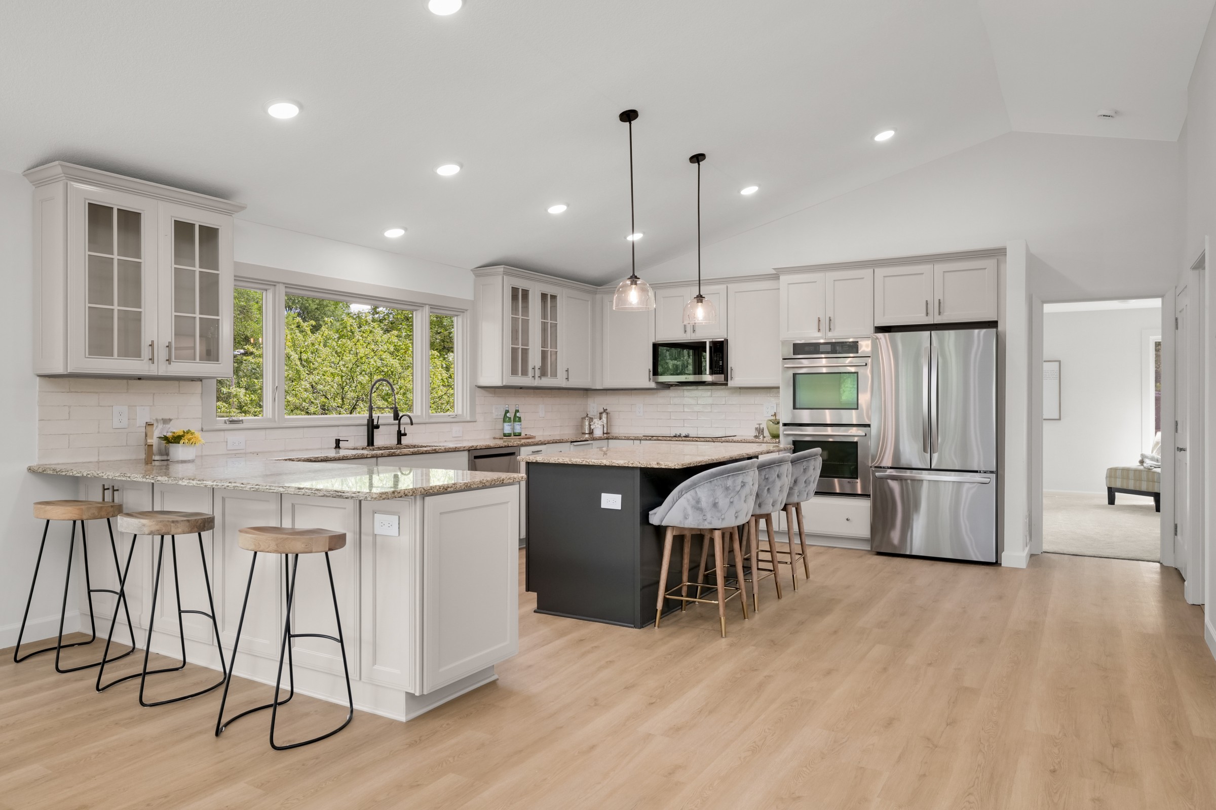  Renovated Beauty in Prime Bloomington - 物件實景