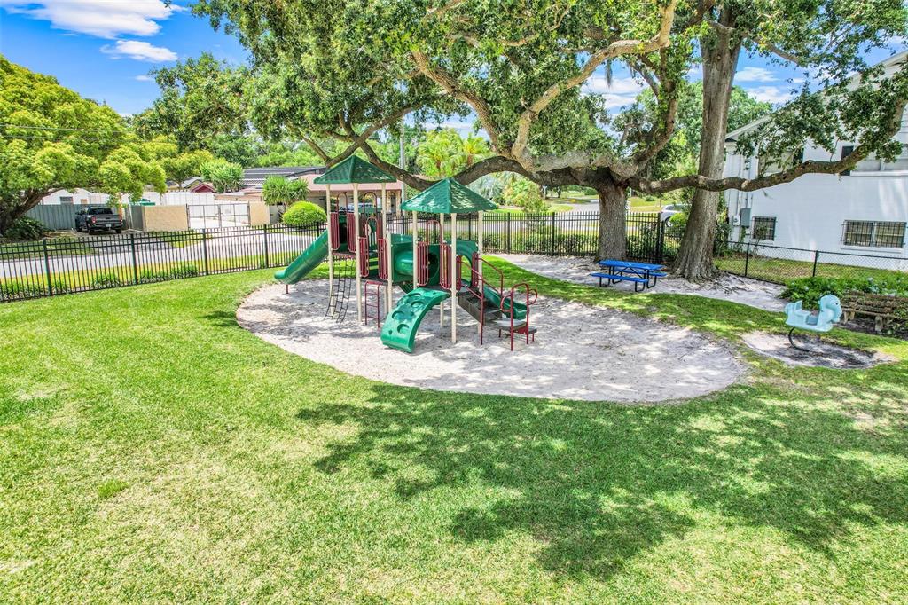 Belle Isle, Florida, 32812, United States, 4 Bedrooms Bedrooms, ,4 BathroomsBathrooms,Residential,For Sale,1795012