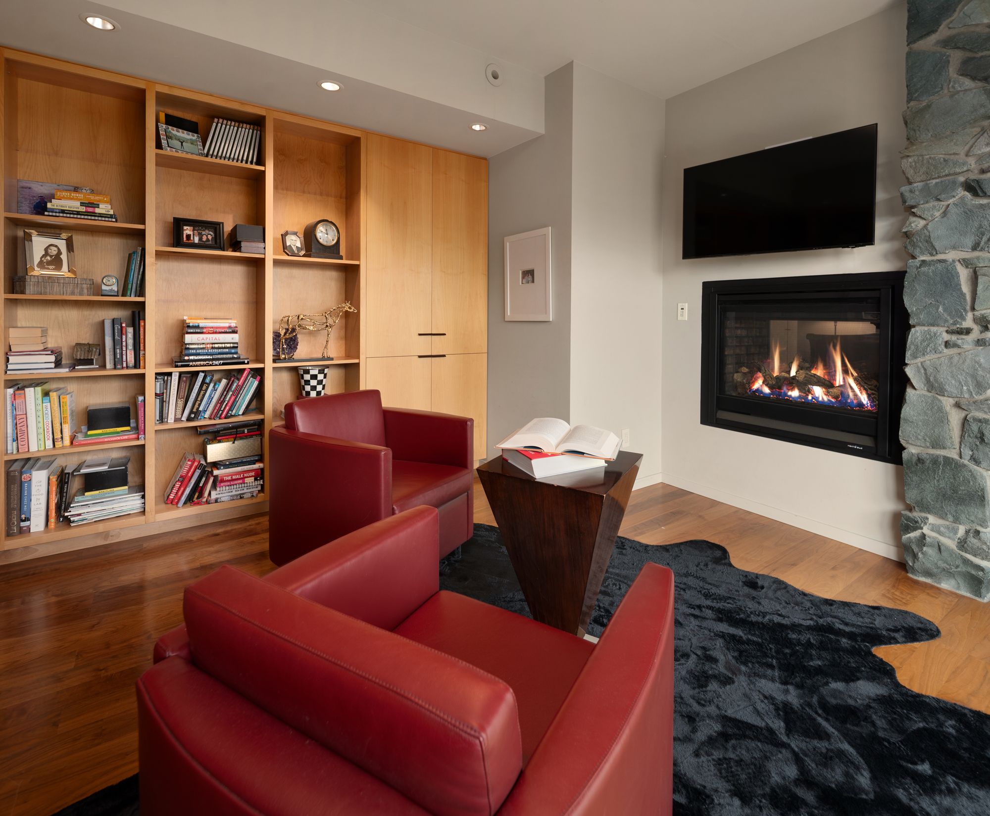  1215 Warren Ave N, Seattle, WA 98109 - 物件實景