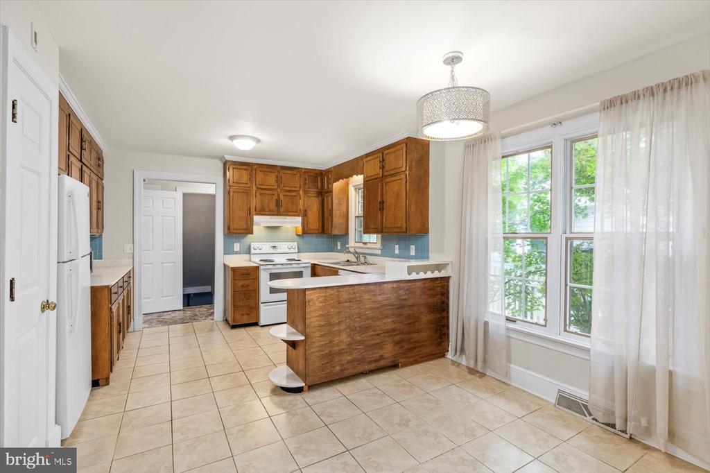Fredericksburg, Virginia, 22401, United States, 3 Bedrooms Bedrooms, ,3 BathroomsBathrooms,Residential,For Sale,1903786