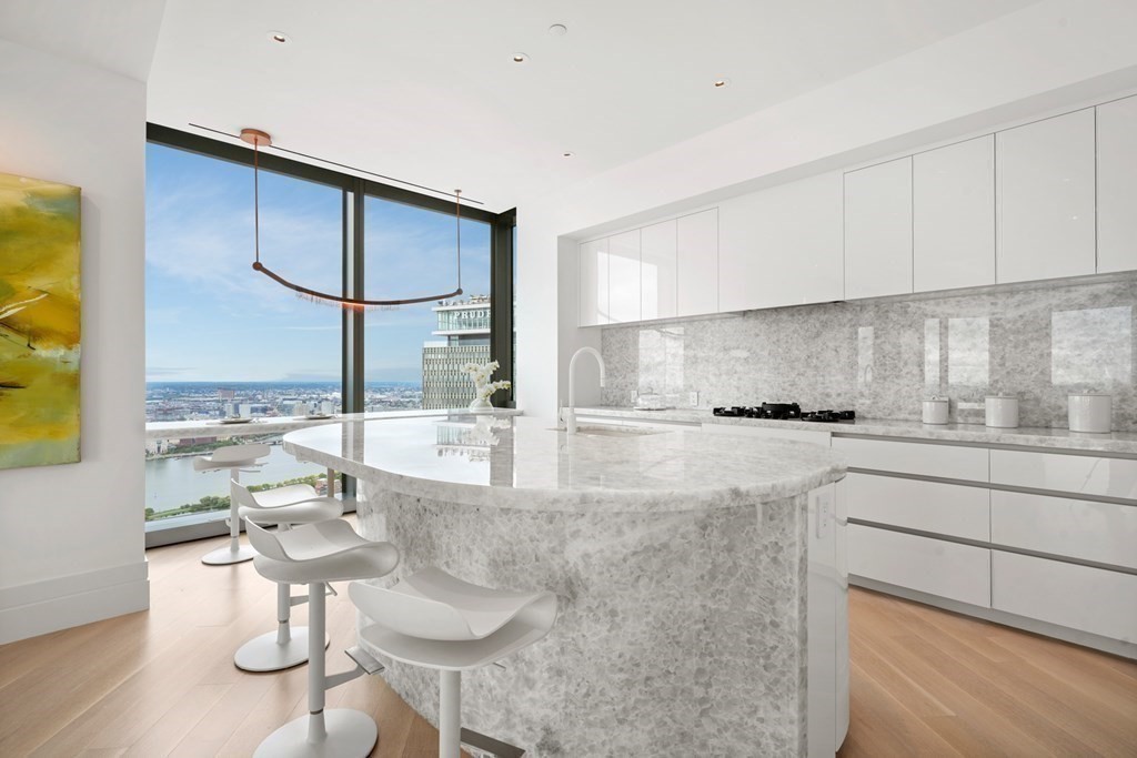 Boston, Massachusetts, 02199, United States, 5 Bedrooms Bedrooms, ,8 BathroomsBathrooms,Residential,For Sale,1906314