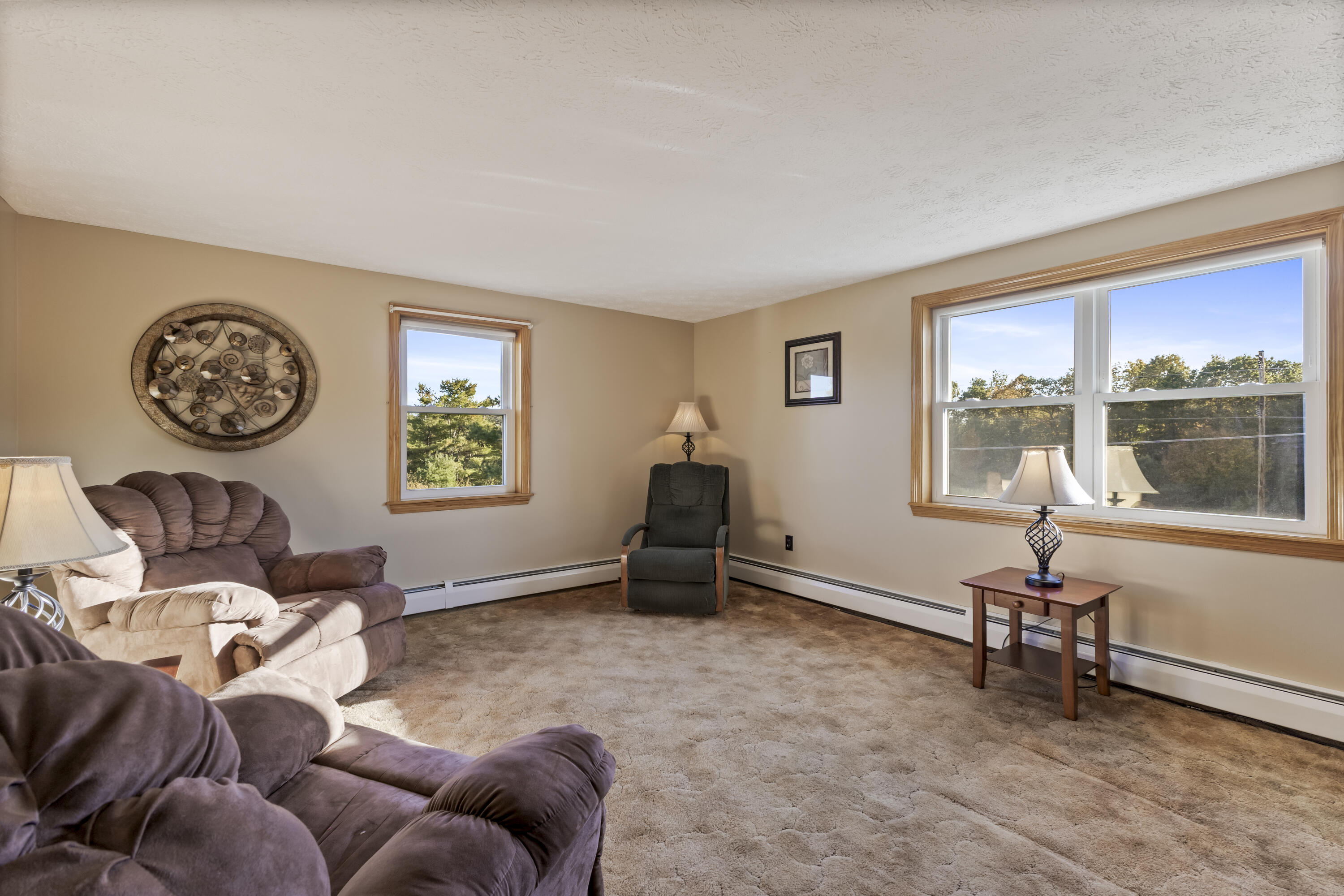 Saco, Maine, 04072, United States, 5 Bedrooms Bedrooms, ,2 BathroomsBathrooms,Residential,For Sale,1960704