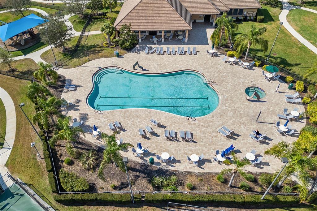 Bradenton, Florida, 34212, United States, 4 Bedrooms Bedrooms, ,5 BathroomsBathrooms,Residential,For Sale,1856587