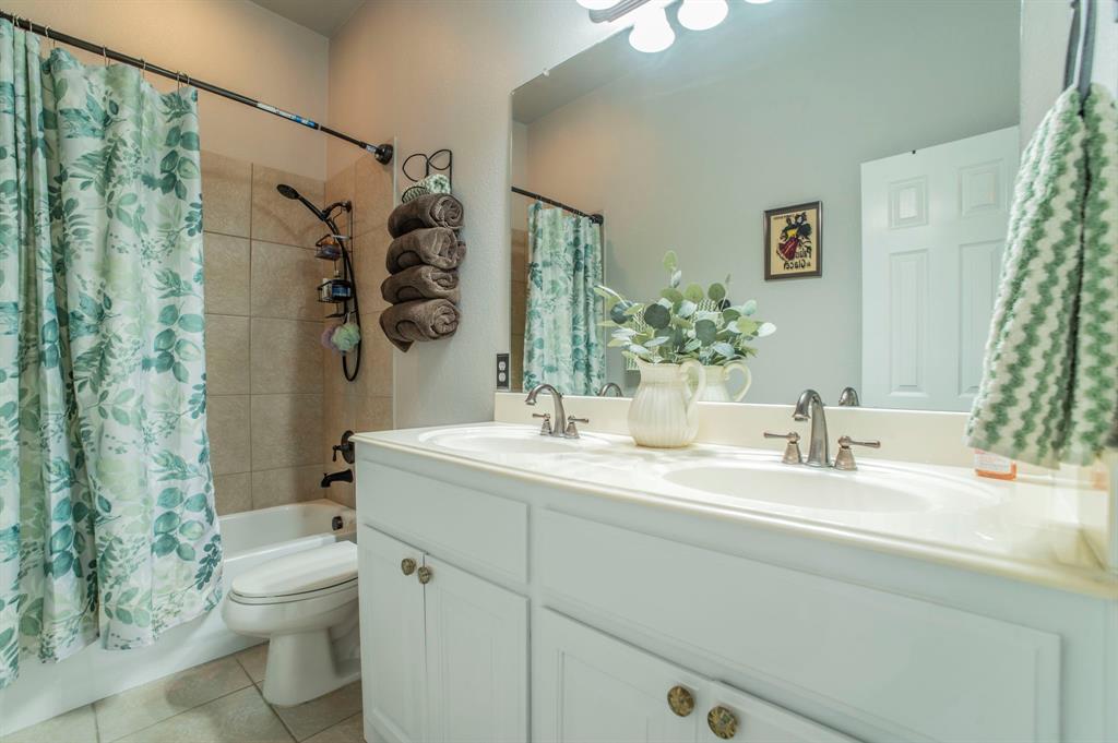 Royse City, Texas, 75189, United States, 4 Bedrooms Bedrooms, ,4 BathroomsBathrooms,Residential,For Sale,2048567