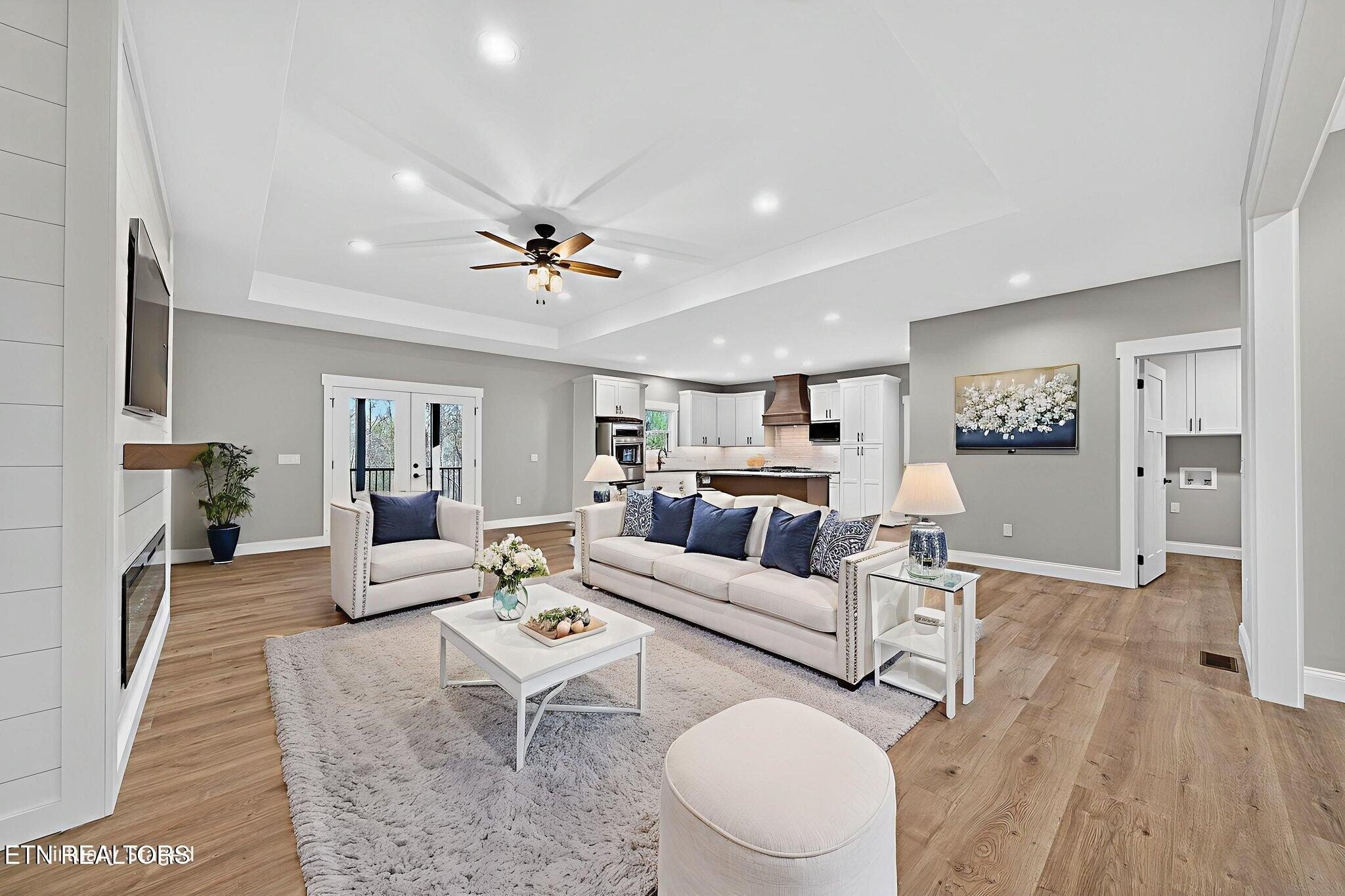 Crossville, Tennessee, 38558, United States, 3 Bedrooms Bedrooms, ,2 BathroomsBathrooms,Residential,For Sale,1989855