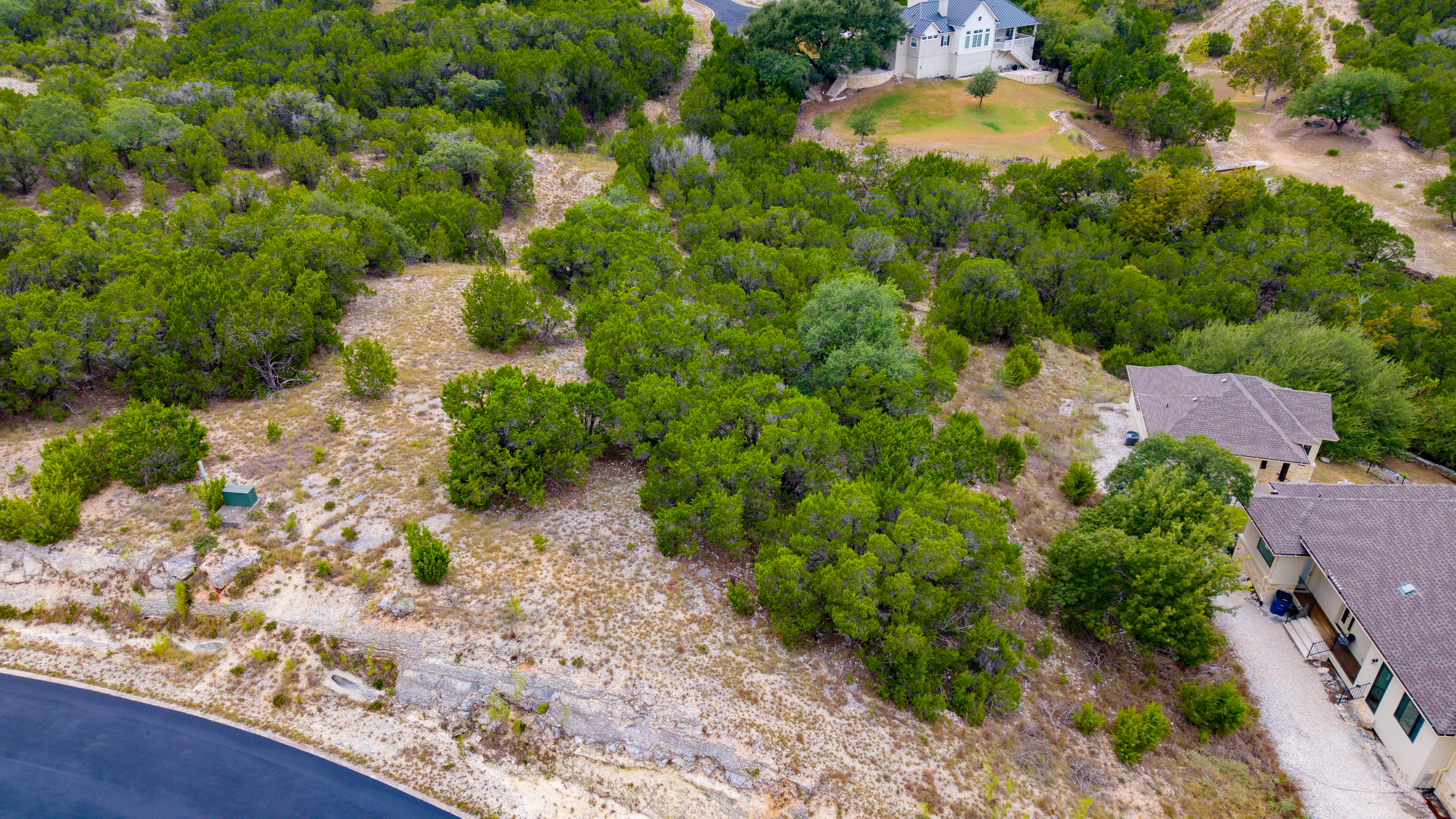  Expansive Lake and Hill Country Views - 物件實景