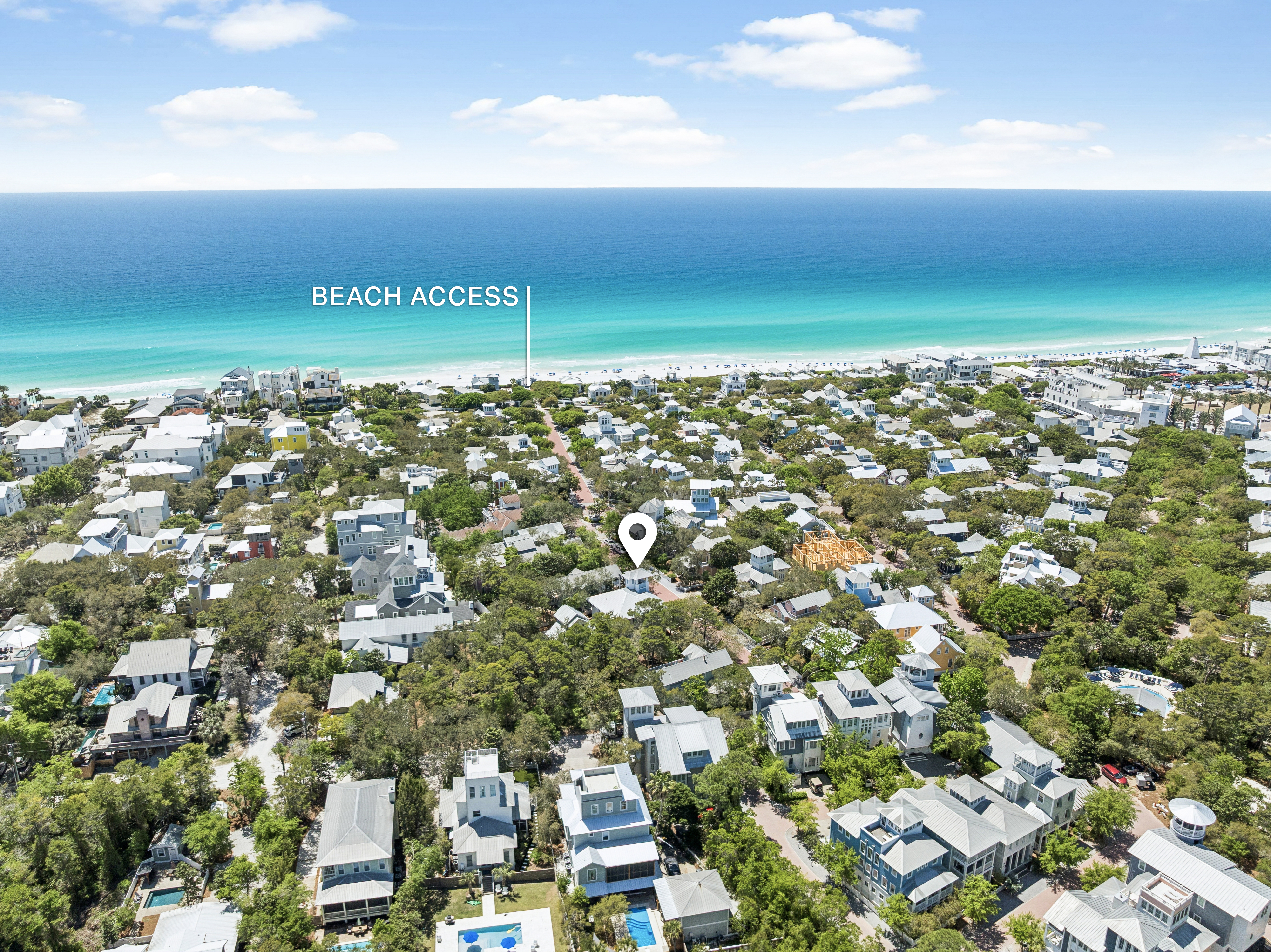  Rare Seaside Offering  Multi-Level Main House + Guest Cottage on Private Lot - 物件實景