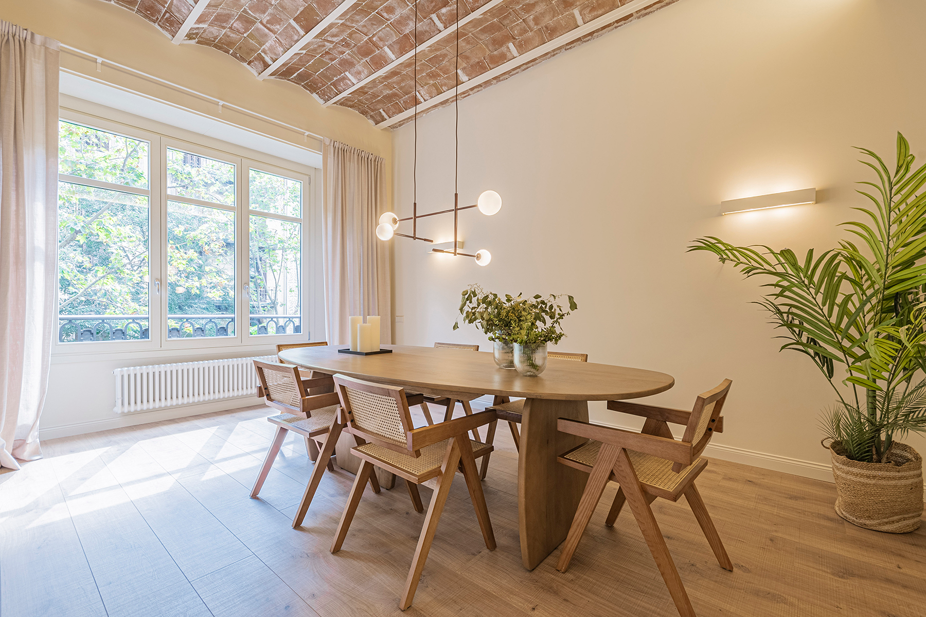  Renovated flat in historic building - L