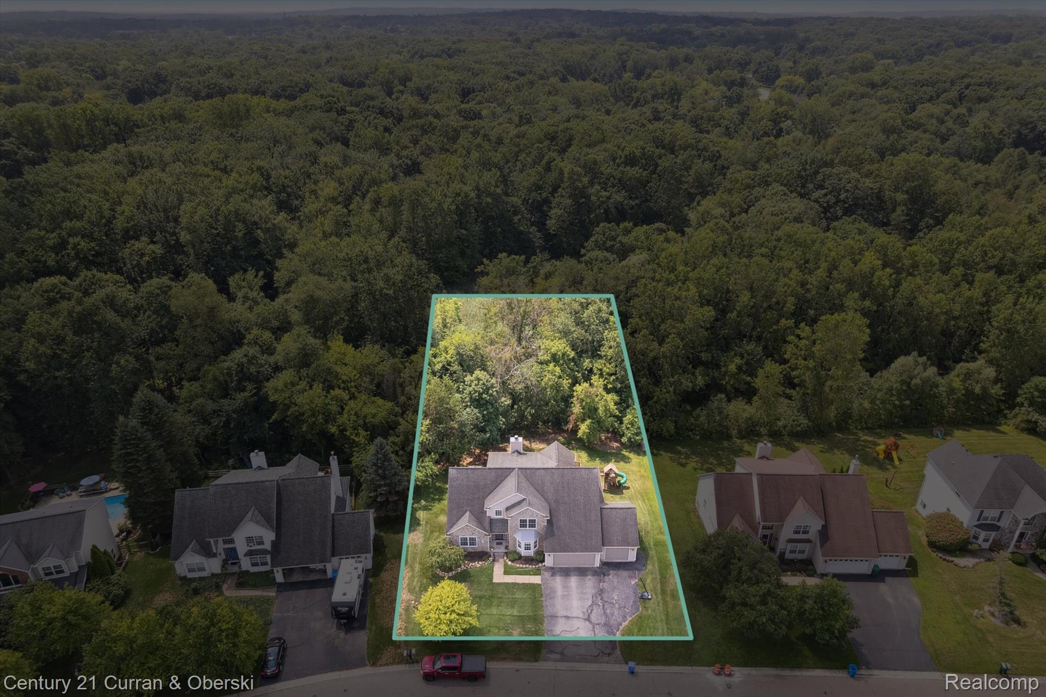 Commerce Charter Township, Michigan, 48382, United States, 4 Bedrooms Bedrooms, ,4 BathroomsBathrooms,Residential,For Sale,1916124