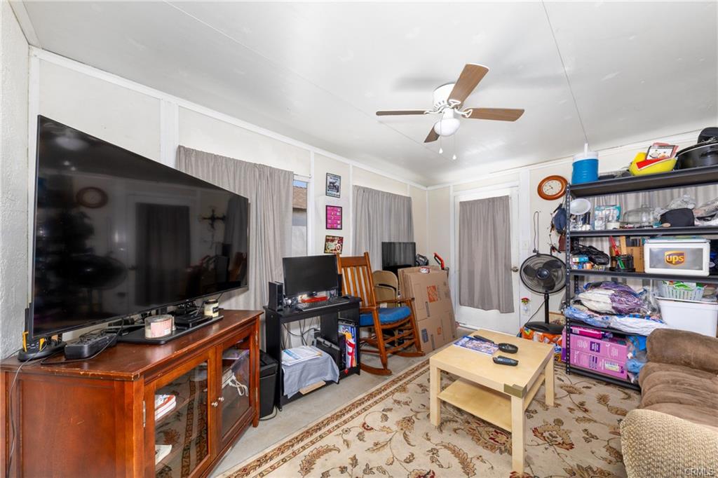 Los Angeles, California, 90059, United States, 2 Bedrooms Bedrooms, ,1 BathroomBathrooms,Residential,For Sale,1908040