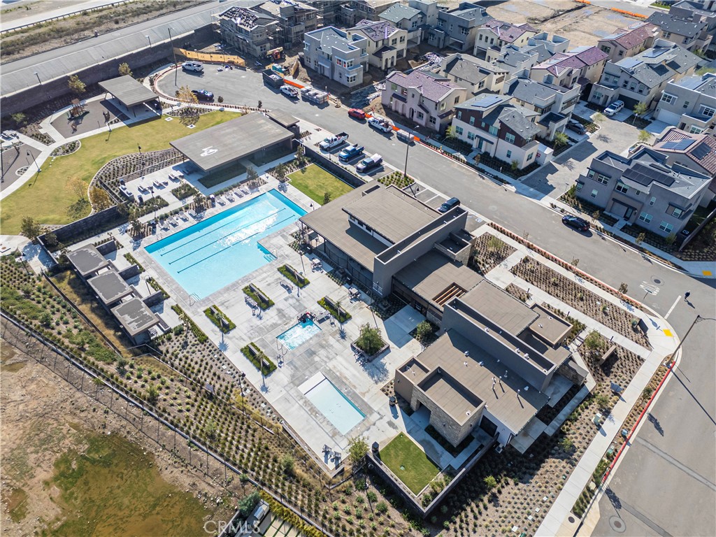 Fontana, California, 92336, United States, 4 Bedrooms Bedrooms, ,3 BathroomsBathrooms,Residential,For Sale,1995371