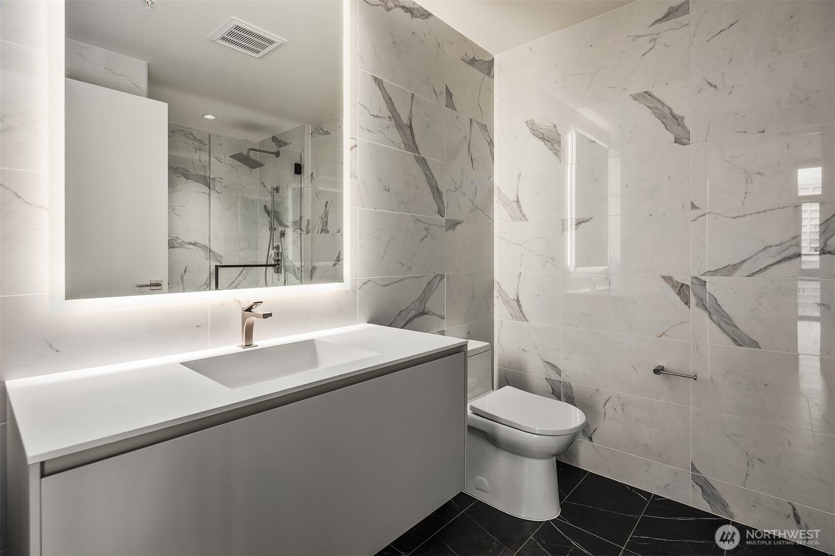 Bellevue, Washington, 98004, United States, 2 Bedrooms Bedrooms, ,2 BathroomsBathrooms,Residential,For Sale,1932808