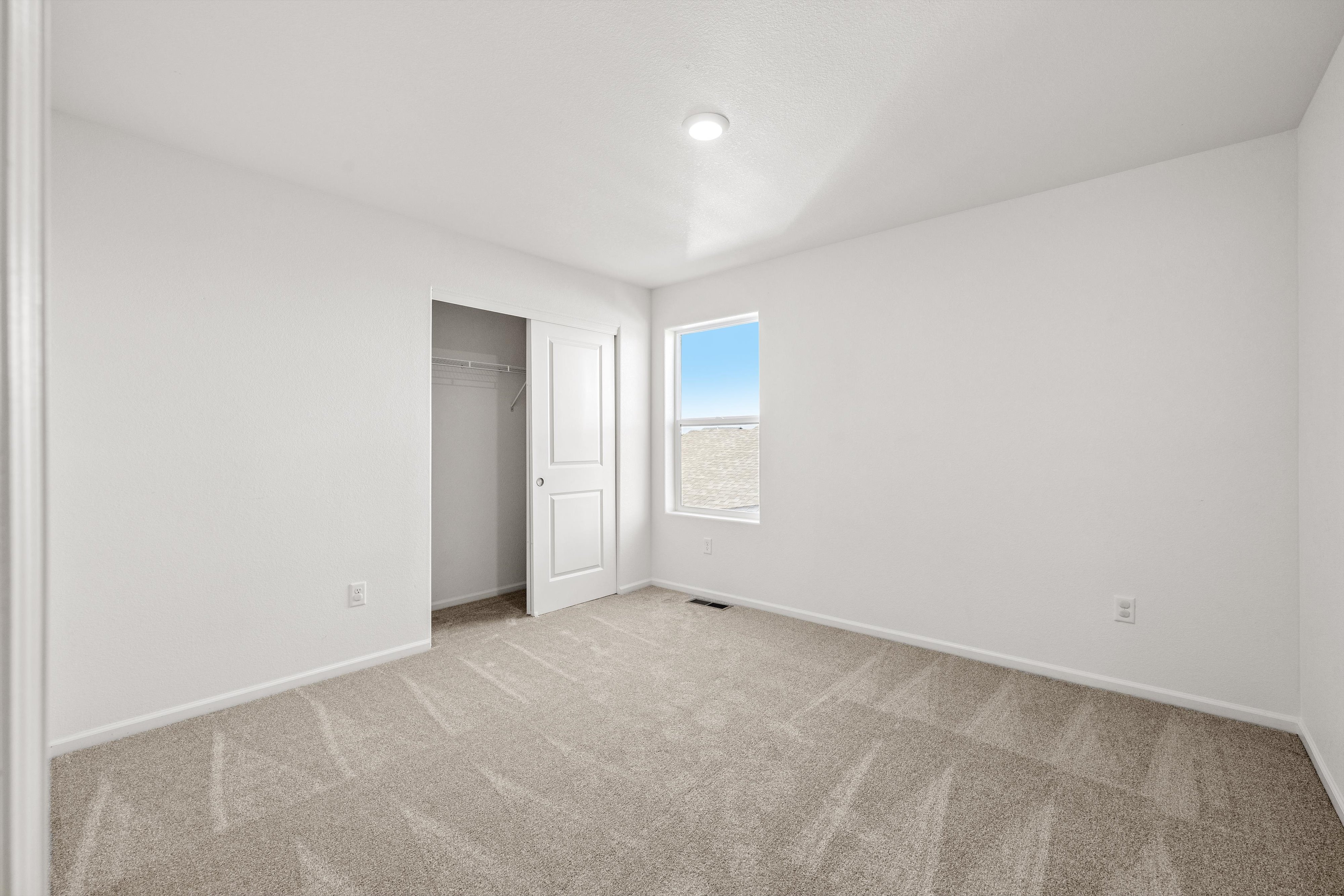  Move-In Ready, with Thoughtful and Unique Design Features - 物件實景