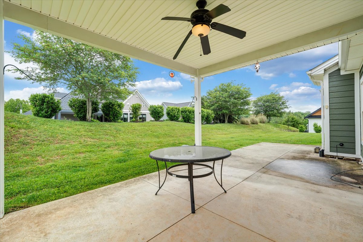 Huddleston, Virginia, 24104, United States, 4 Bedrooms Bedrooms, ,4 BathroomsBathrooms,Residential,For Sale,2048445