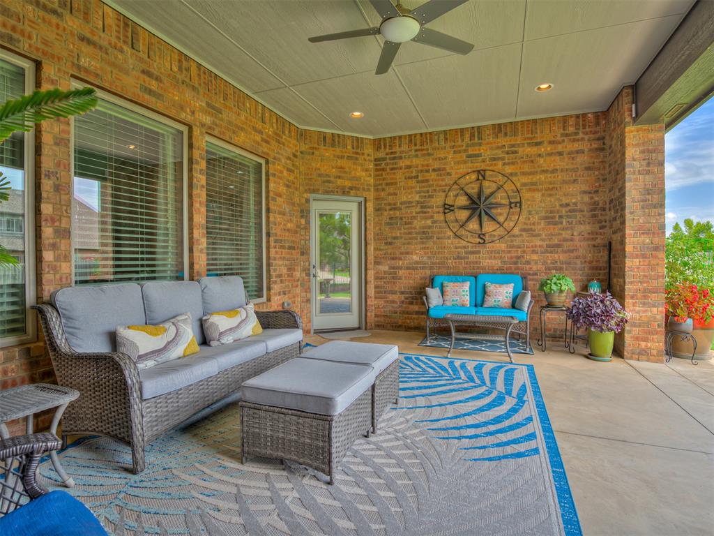 Mustang, Oklahoma, 73064, United States, 4 Bedrooms Bedrooms, ,4 BathroomsBathrooms,Residential,For Sale,1908407