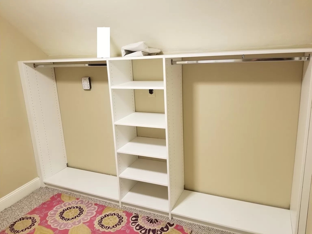 Mansfield, Massachusetts, 02048, United States, 6 Bedrooms Bedrooms, ,2 BathroomsBathrooms,Residential,For Sale,2000850