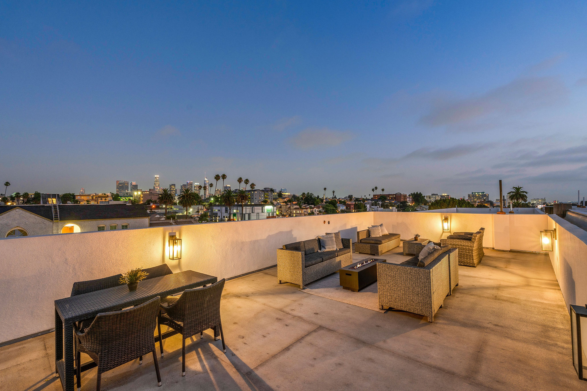  2600 N Glassell St - 物件實景