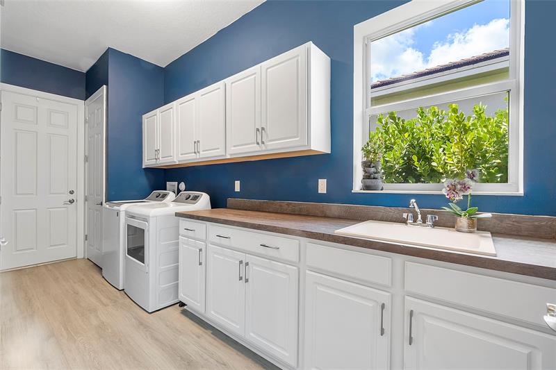 Port St Lucie, Florida, 34987, United States, 3 Bedrooms Bedrooms, ,4 BathroomsBathrooms,Residential,For Sale,2002131