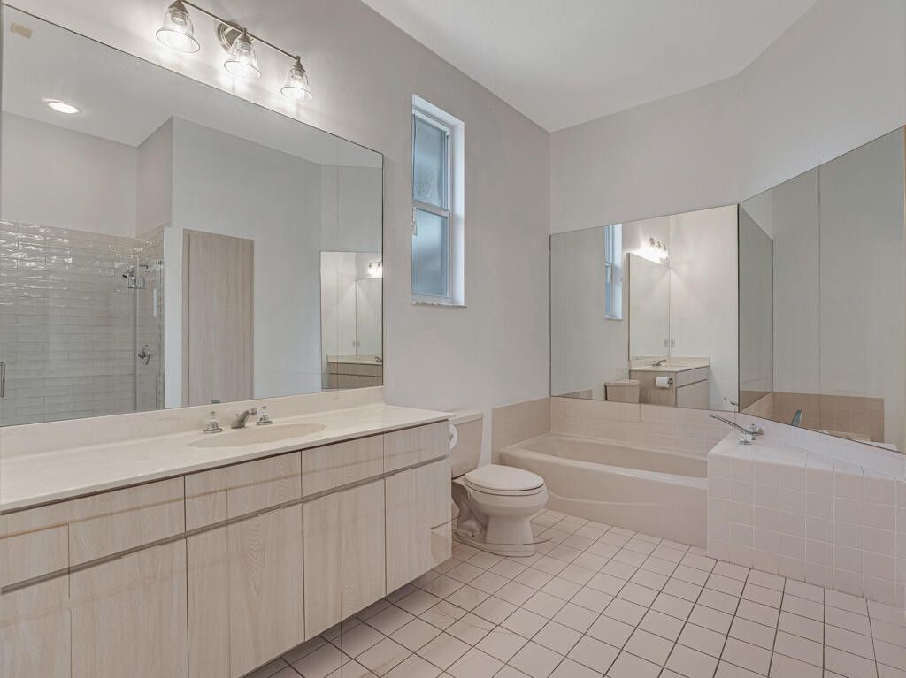 Lake Worth, Florida, 33461, United States, 3 Bedrooms Bedrooms, ,2 BathroomsBathrooms,Residential,For Sale,1980567