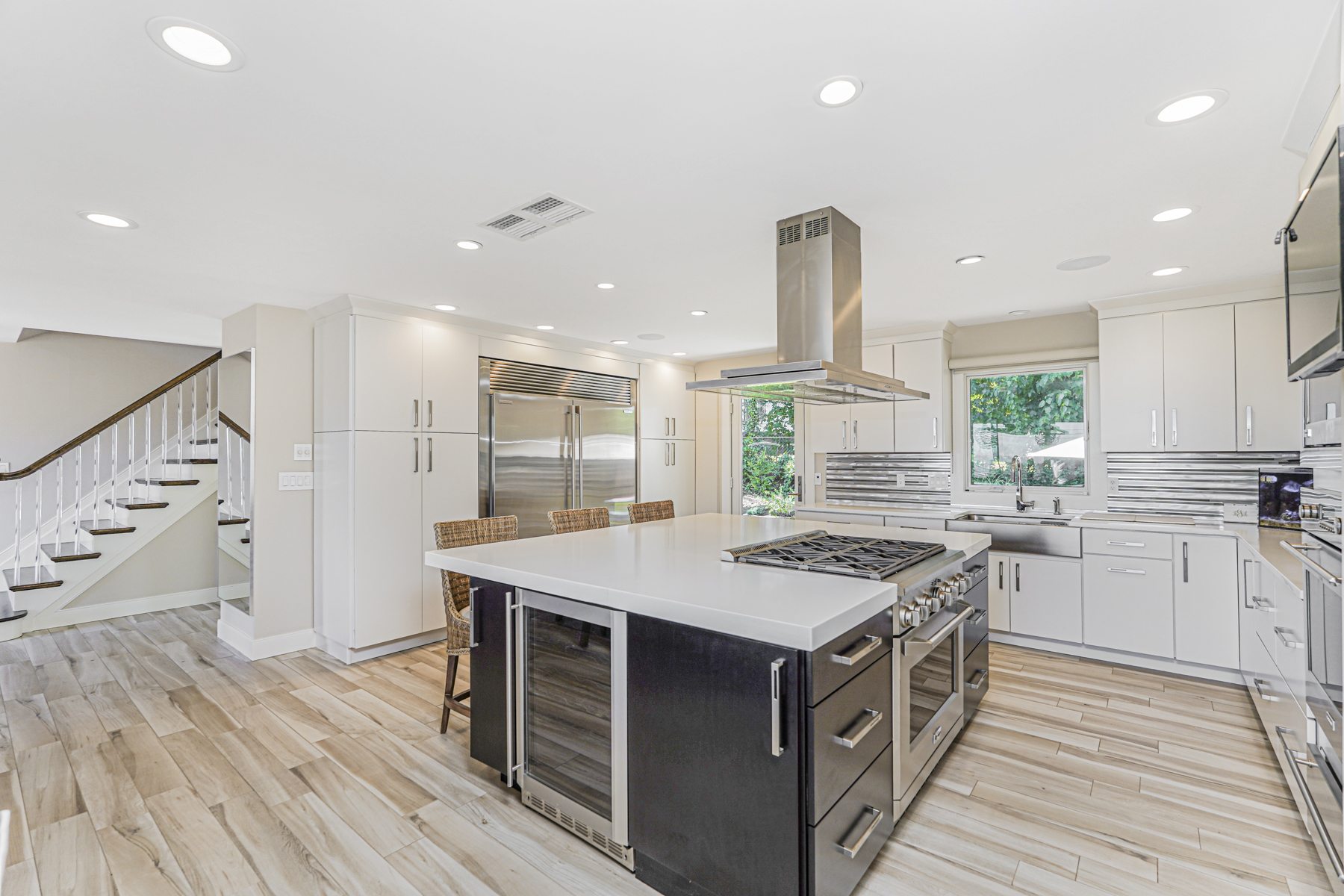 Staten Island, New York, 10304, United States, 4 Bedrooms Bedrooms, ,4 BathroomsBathrooms,Residential,For Sale,1949787