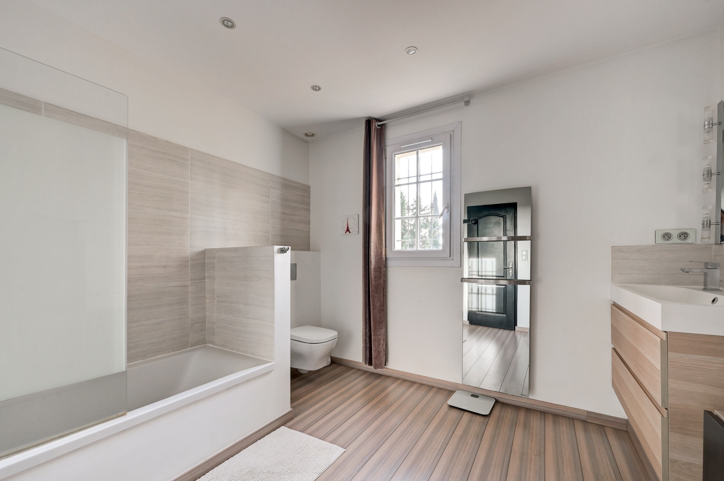  Beautiful Family House in La Torse, Aix en Provence - 物件實景