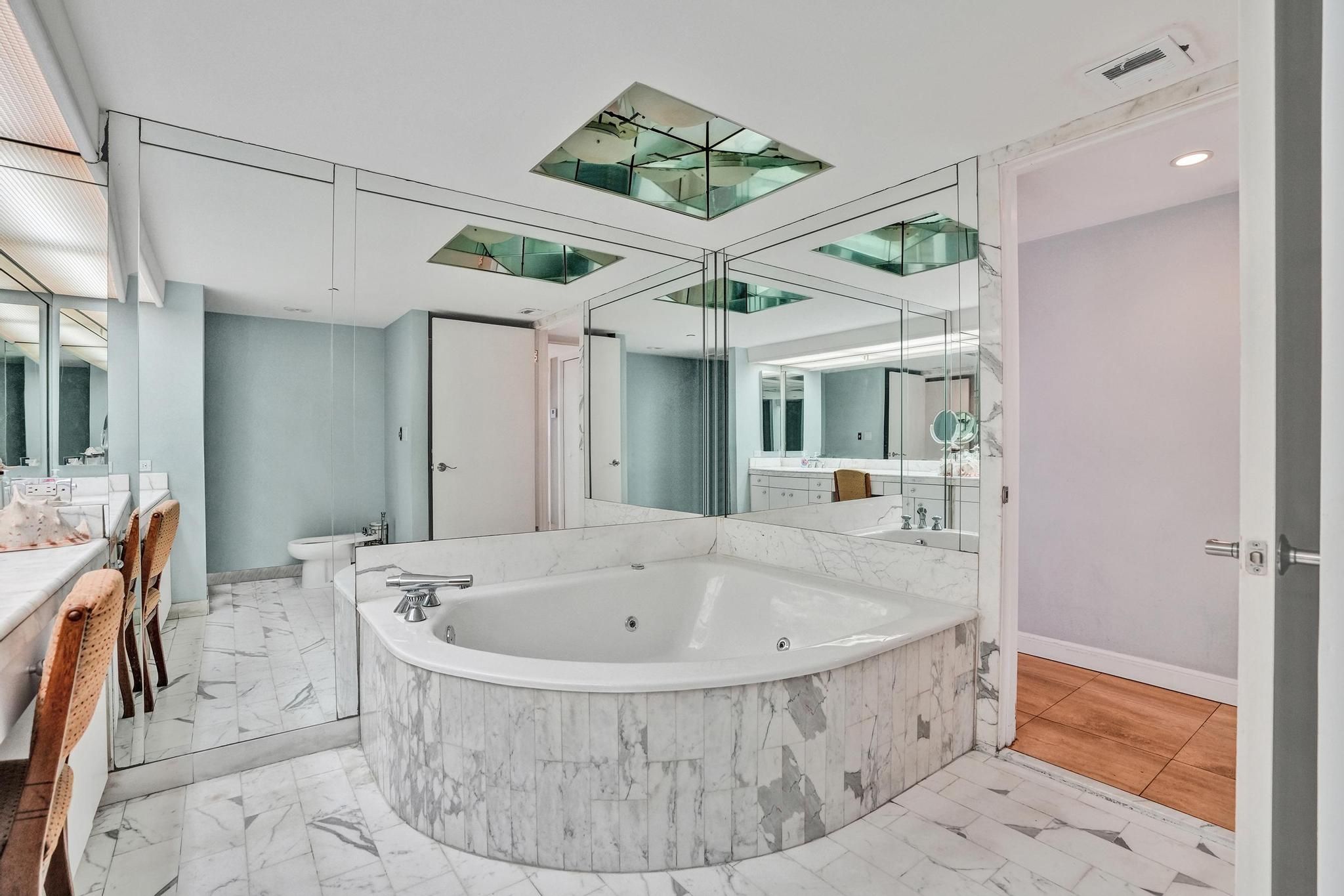  19355 Turnberry Way, Aventura, FL, 33180 - 物件實景