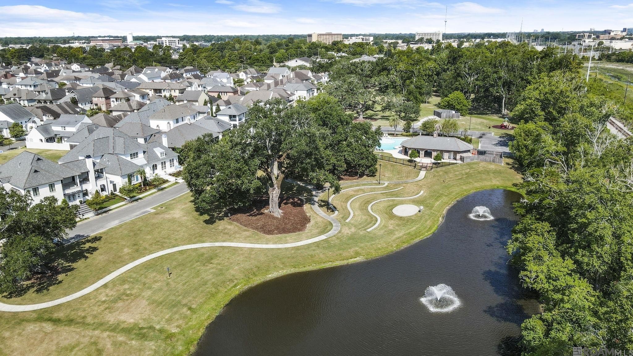 Baton Rouge, Louisiana, 70810, United States, 4 Bedrooms Bedrooms, ,4 BathroomsBathrooms,Residential,For Sale,2005537