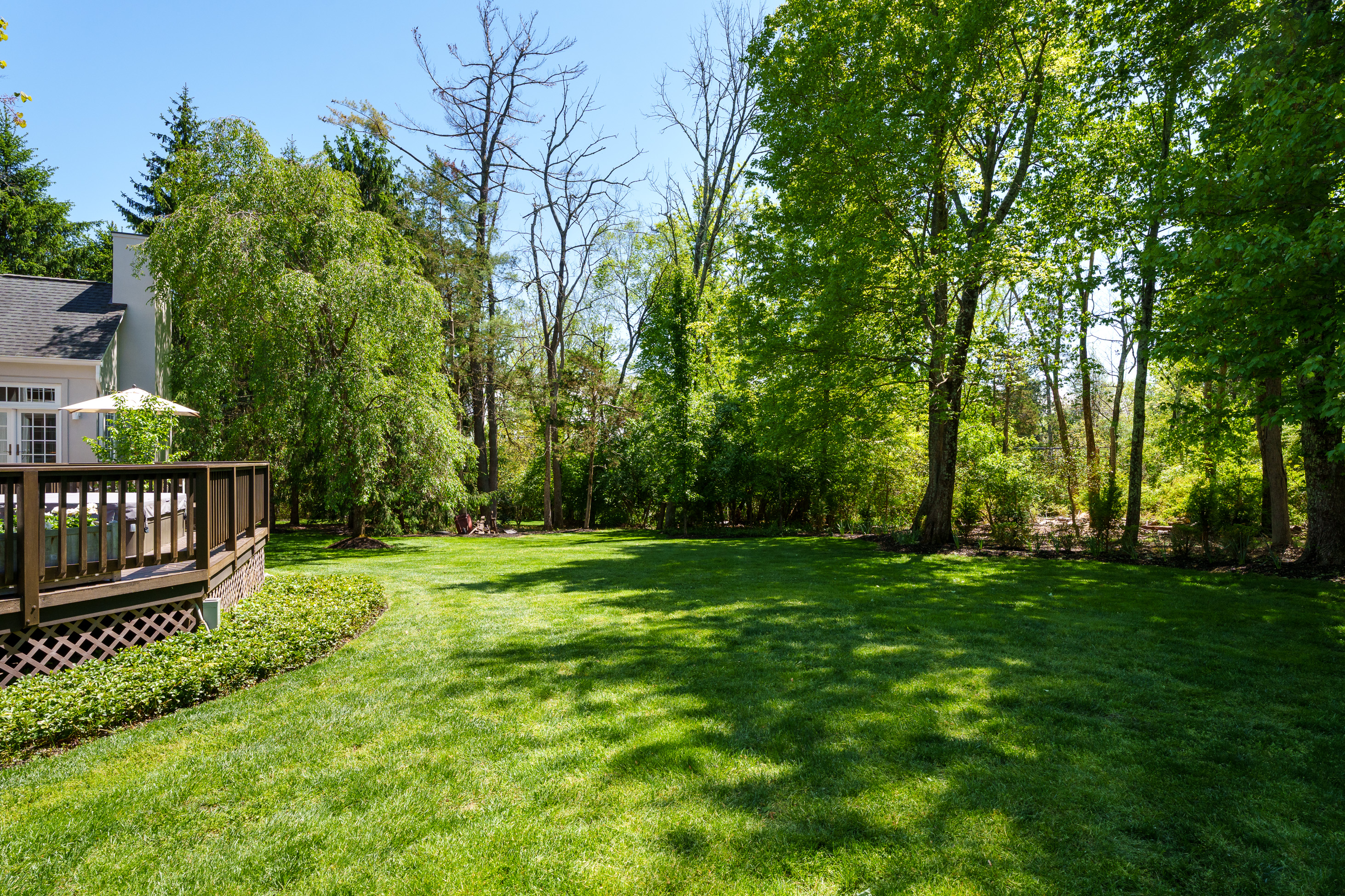  Exceptional Pond View Home with Dual Primary Suites - 物件實景