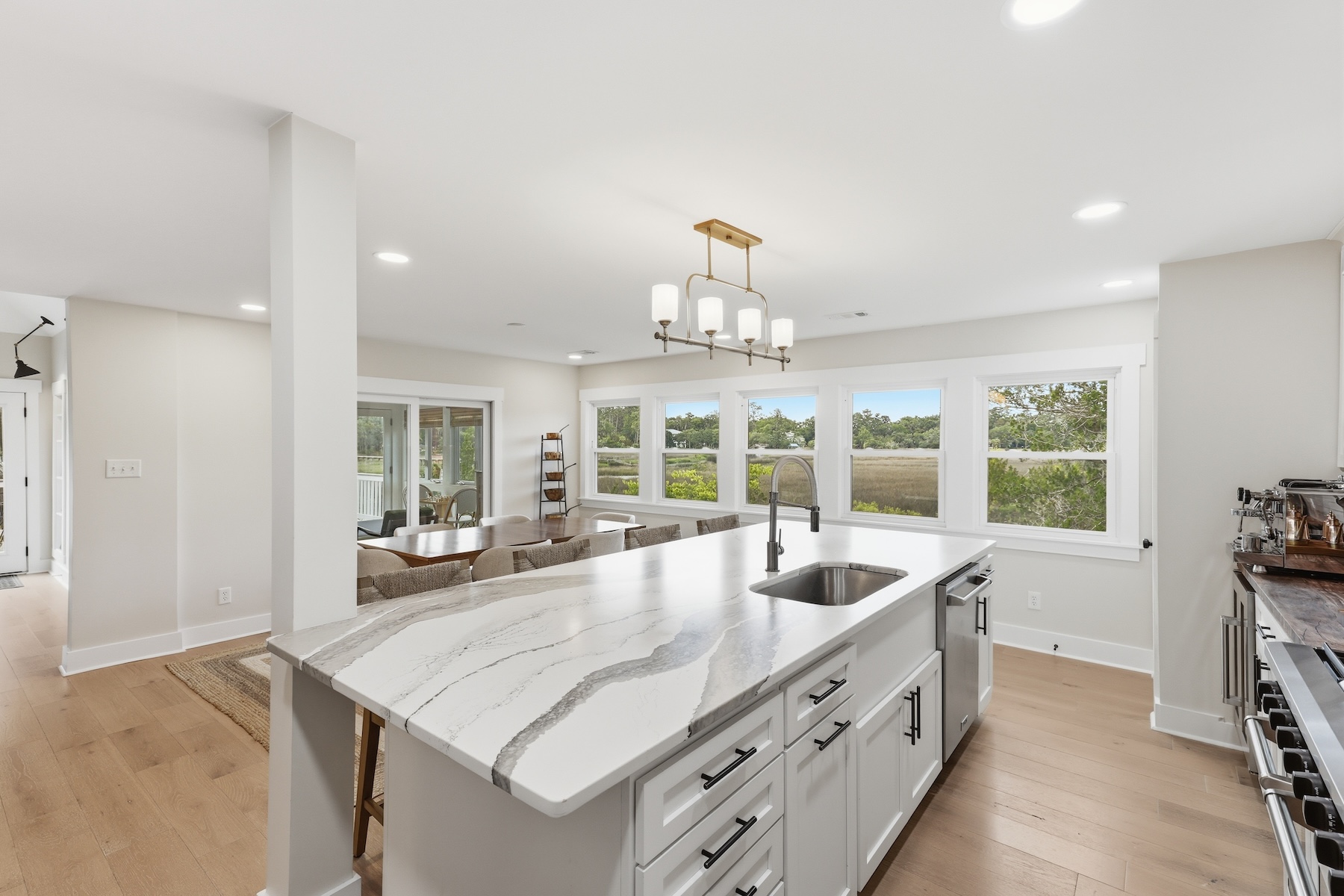  Extraordinary Waterfront Estate on Herb Creek - 物件實景