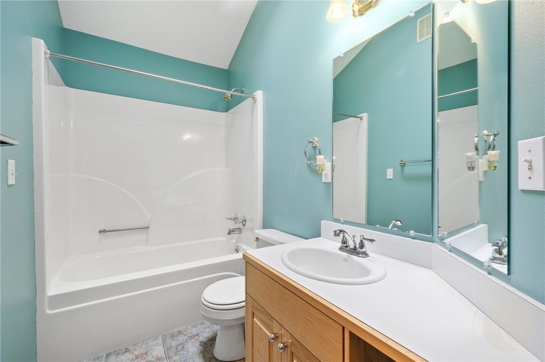 Absarokee, Montana, 59001, United States, 4 Bedrooms Bedrooms, ,4 BathroomsBathrooms,Residential,For Sale,1979121