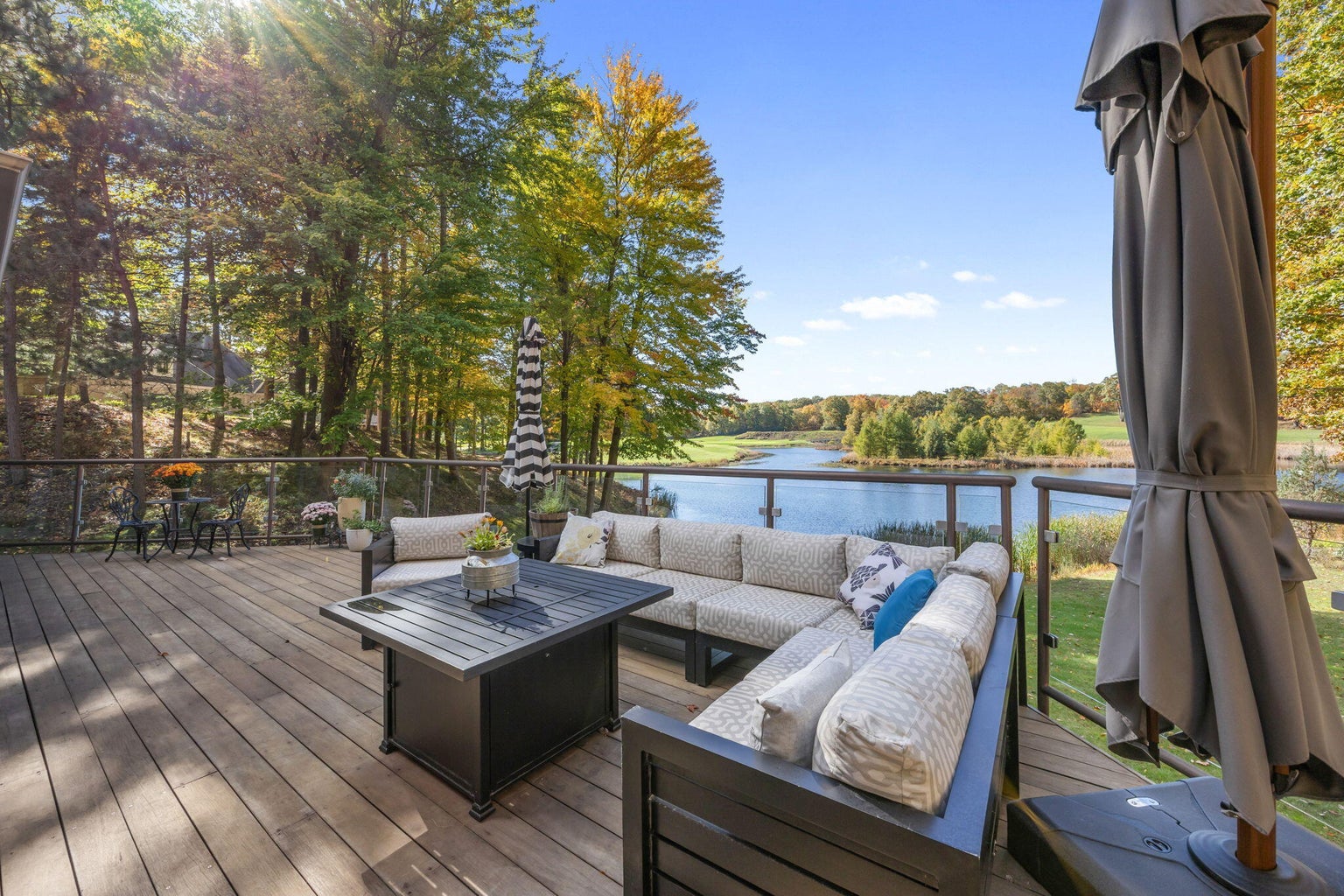 Canadian Lakes, Michigan, 49346, United States, 5 Bedrooms Bedrooms, ,6 BathroomsBathrooms,Residential,For Sale,1981298