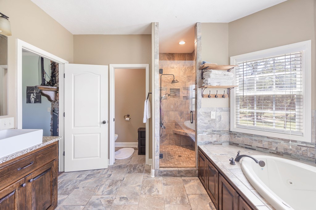 Junction City, Georgia, 31812, United States, 6 Bedrooms Bedrooms, ,5 BathroomsBathrooms,Residential,For Sale,1939165