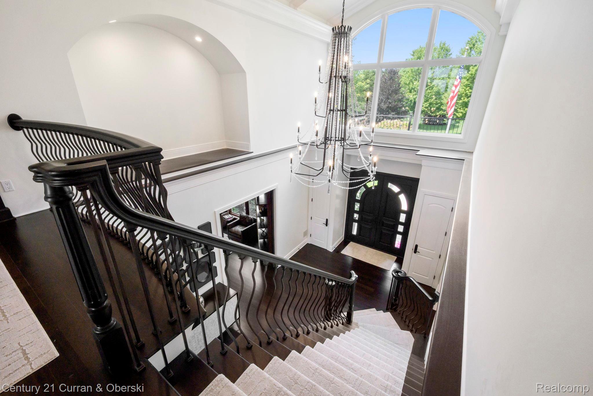 South Lyon, Michigan, 48178, United States, 6 Bedrooms Bedrooms, ,8 BathroomsBathrooms,Residential,For Sale,1976277