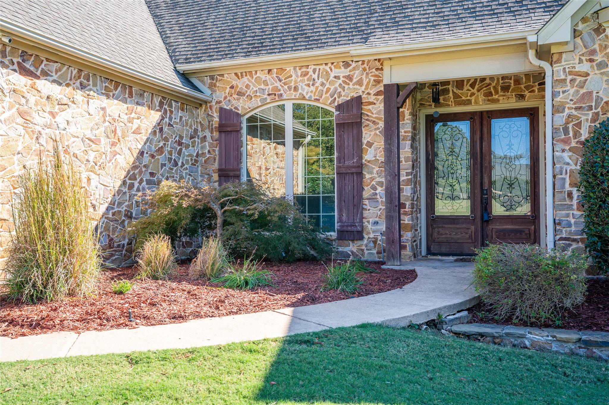 Paris, Texas, 75462, United States, 4 Bedrooms Bedrooms, ,4 BathroomsBathrooms,Residential,For Sale,1979058