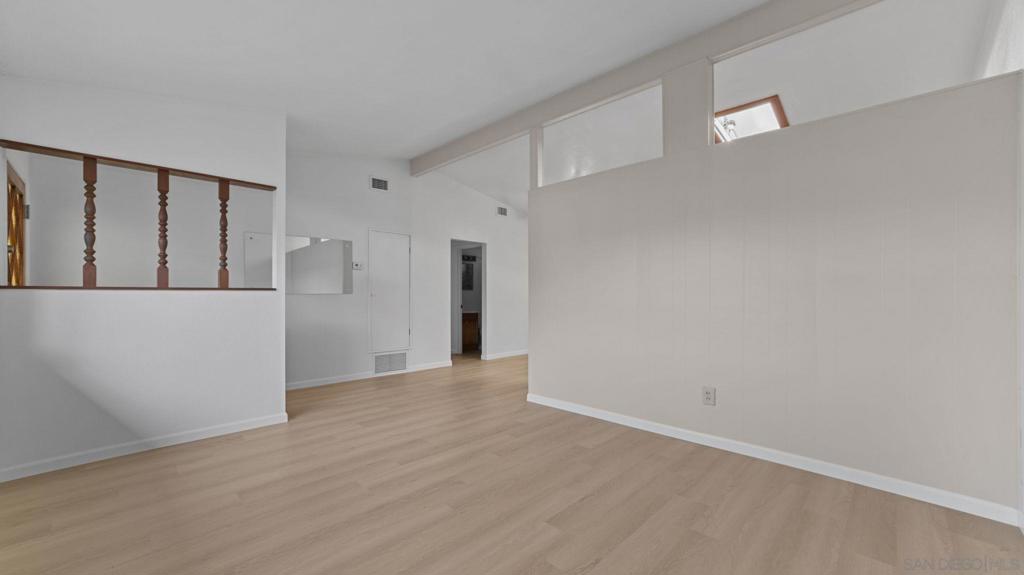 Vista, California, 92083, United States, 3 Bedrooms Bedrooms, ,2 BathroomsBathrooms,Residential,For Sale,2048591