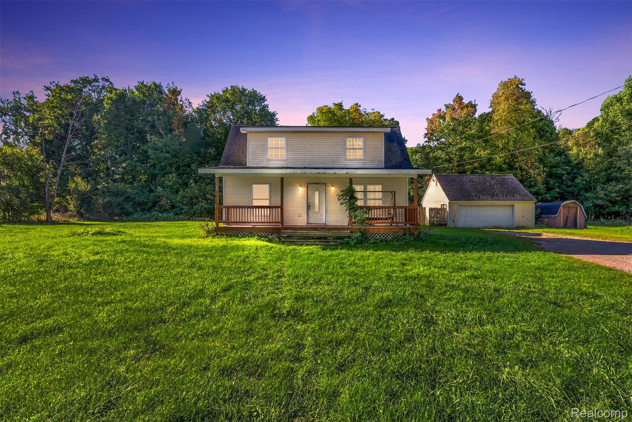 Hubbard Dr, Flint, MI 48506