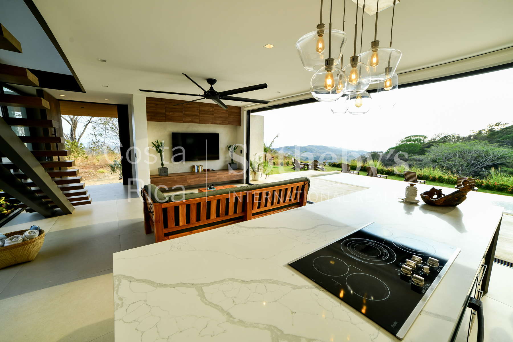  Panoramic Ocean & Mountain View Home - 物件實景