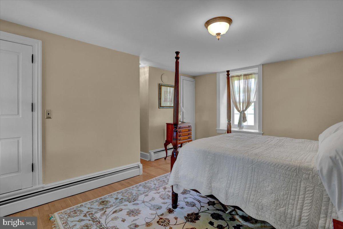 Mohrsville, Pennsylvania, 19541, United States, 4 Bedrooms Bedrooms, ,2 BathroomsBathrooms,Residential,For Sale,1827431
