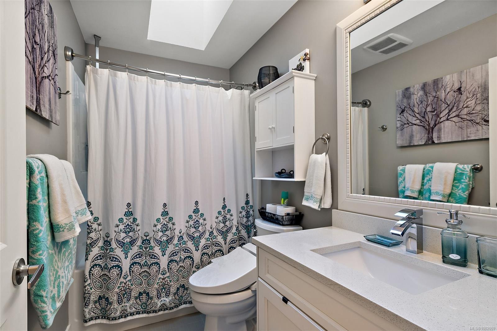 LANGFORD, British Columbia, V9B 0R9, CA, 5 Bedrooms Bedrooms, ,Residential,For Sale,1912697