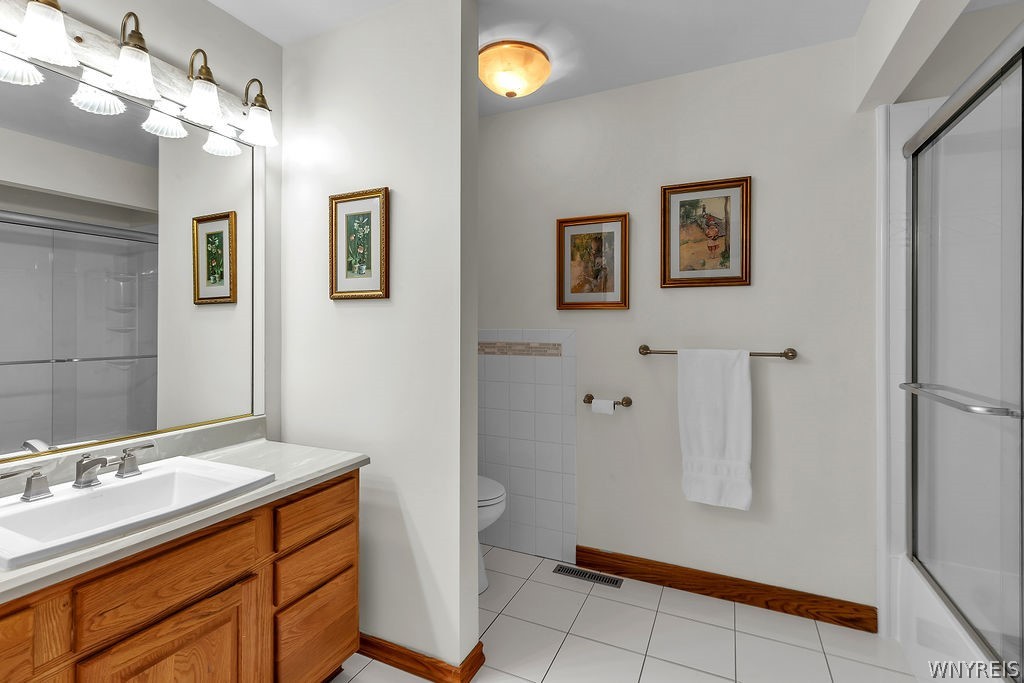Grand Island, New York, 14072, United States, 4 Bedrooms Bedrooms, ,4 BathroomsBathrooms,Residential,For Sale,2048068