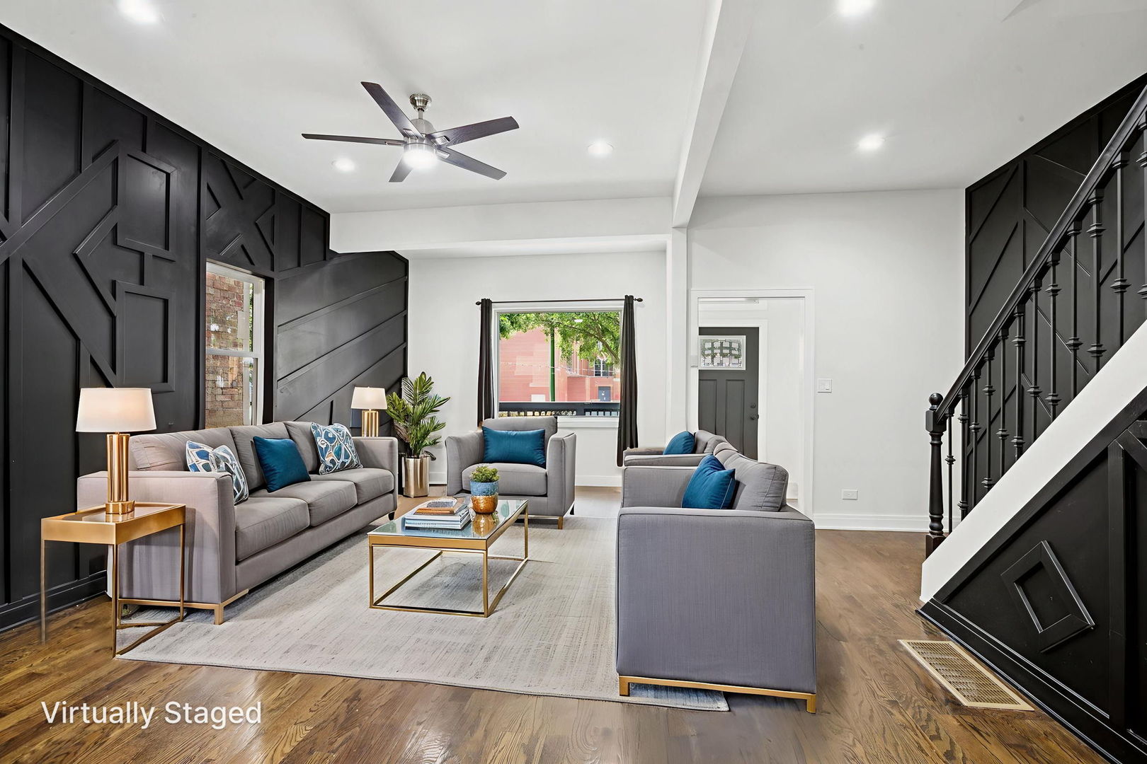 Chicago, Illinois, 60637, United States, 4 Bedrooms Bedrooms, ,4 BathroomsBathrooms,Residential,For Sale,2001250