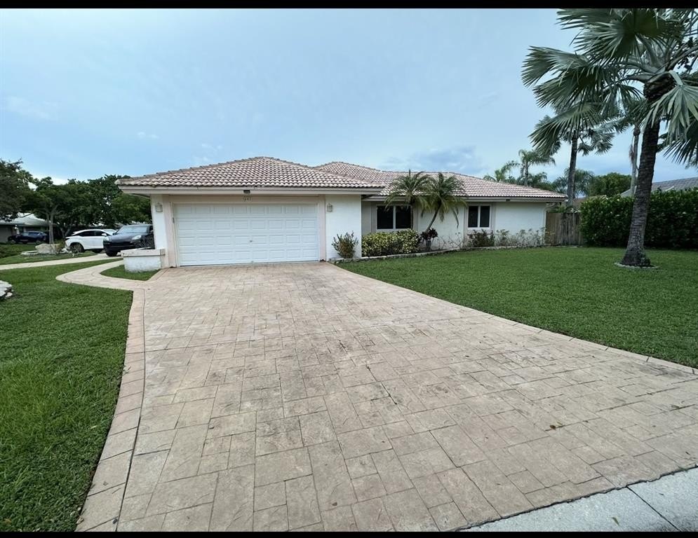 Coral Springs, Florida, 33071, United States, 3 Bedrooms Bedrooms, ,2 BathroomsBathrooms,Residential,For Sale,1973881