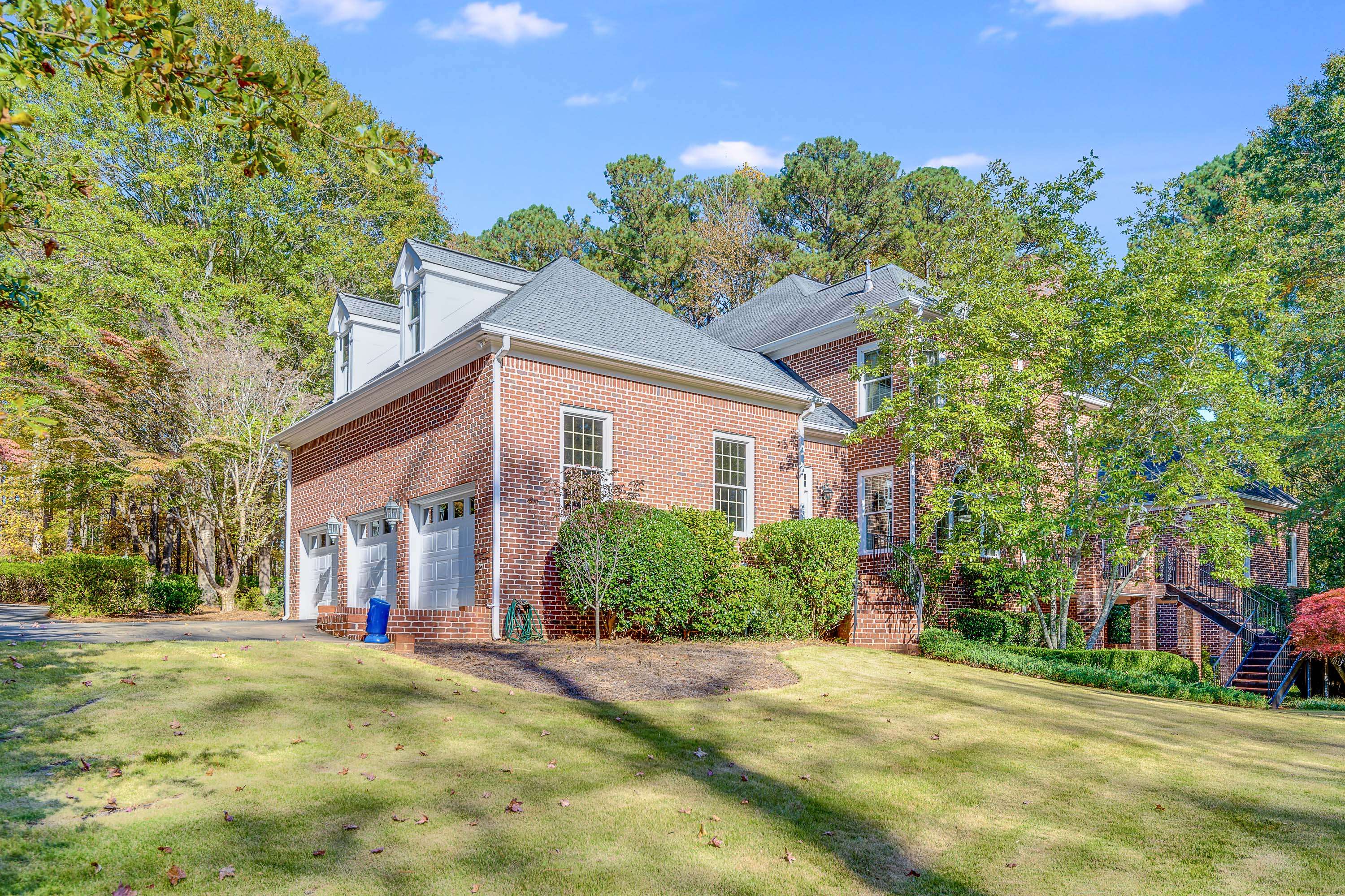  Elegant Georgian Estate on the Golf Course in White Oak Country Club - 物件實景