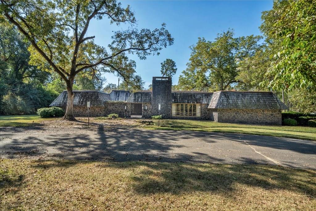 Cordele, Georgia, 31015, United States, 3 Bedrooms Bedrooms, ,5 BathroomsBathrooms,Residential,For Sale,1977947