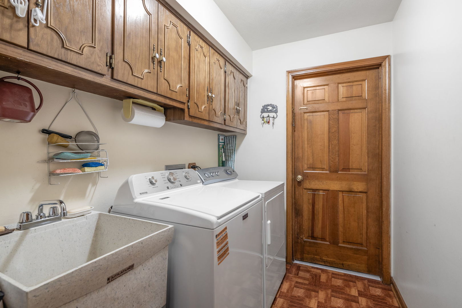 Wheaton, Illinois, 60189, United States, 5 Bedrooms Bedrooms, ,3 BathroomsBathrooms,Residential,For Sale,1941068