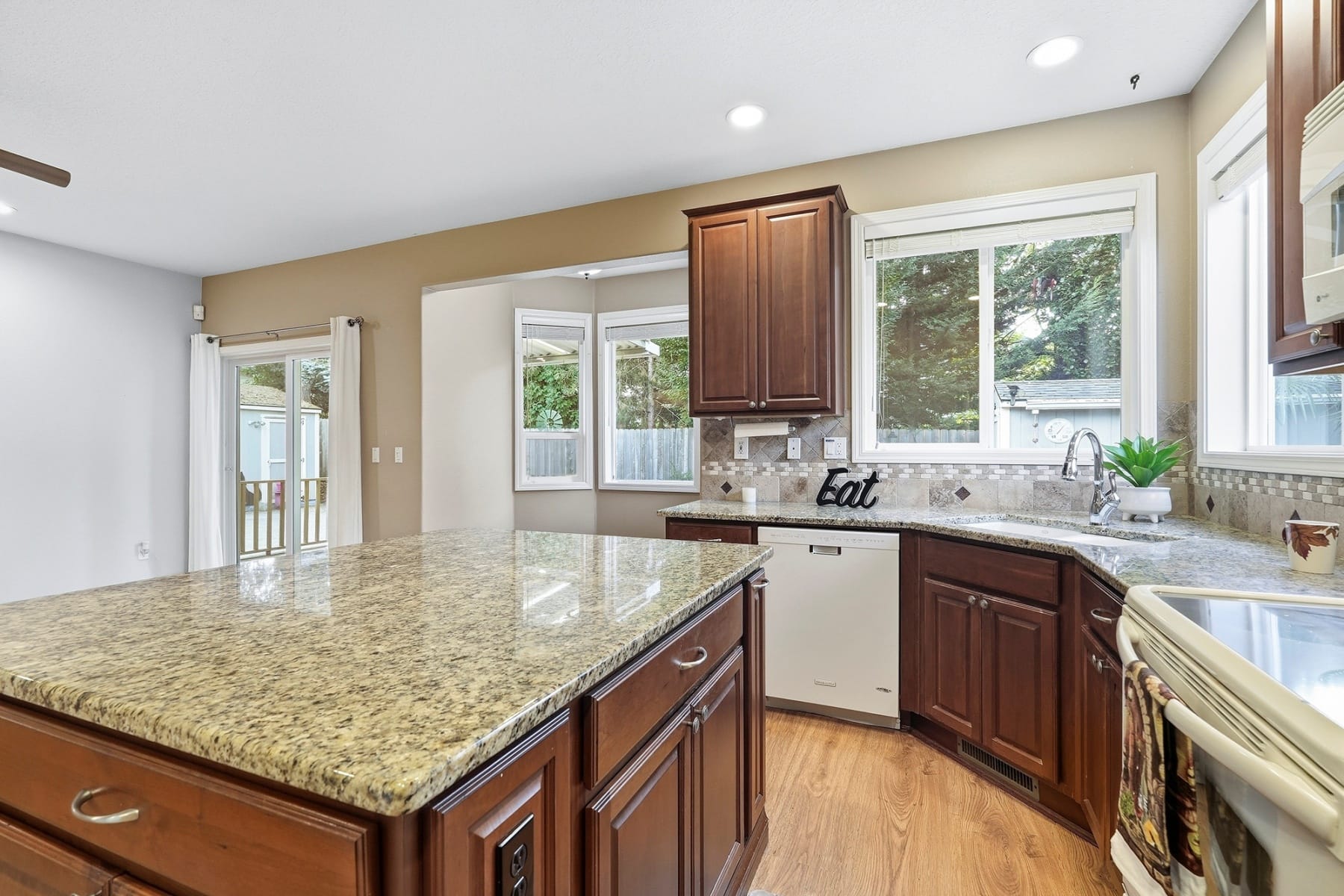  29411 SW CAMELOT ST Wilsonville, OR 97070 - 物件實景