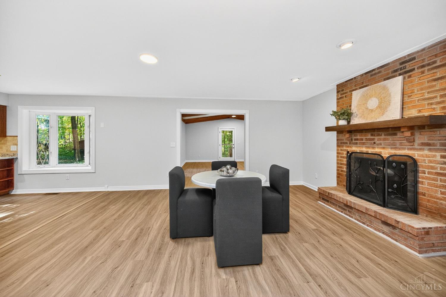 Sycamore Twp, Ohio, 45241, United States, 4 Bedrooms Bedrooms, ,4 BathroomsBathrooms,Residential,For Sale,1982774